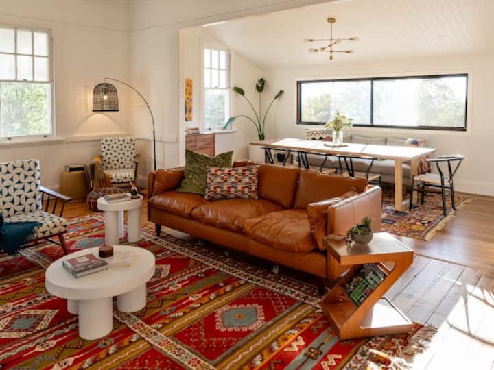 Luxury Mountain Retreat - 1hr Noosa - Sleeps 10 - Gympie