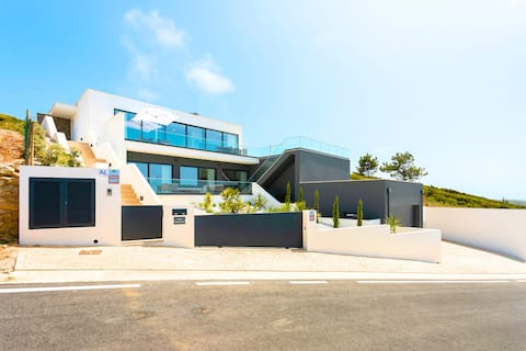 Casa Berlenga - Holiday Villa with Private Pool &