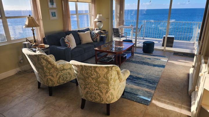 Panoramic Ocean Views And Magnificent Snorkeling - West Bay