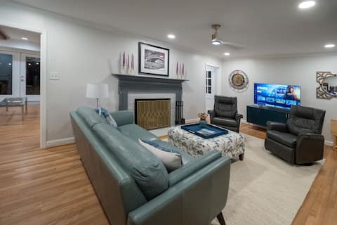 Top Airbnb: Private retreat, walk/bike to town. in Carrboro