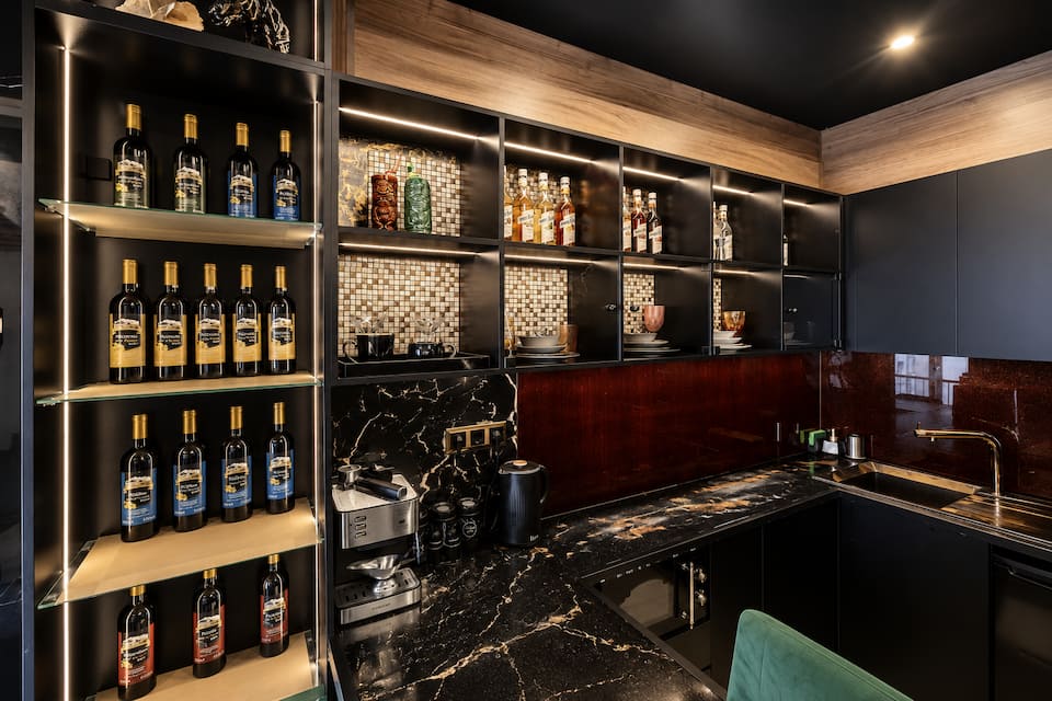 A dark, glamorous penthouse for two in Athens, Athens, Attica, Greece, photo 5 of 10