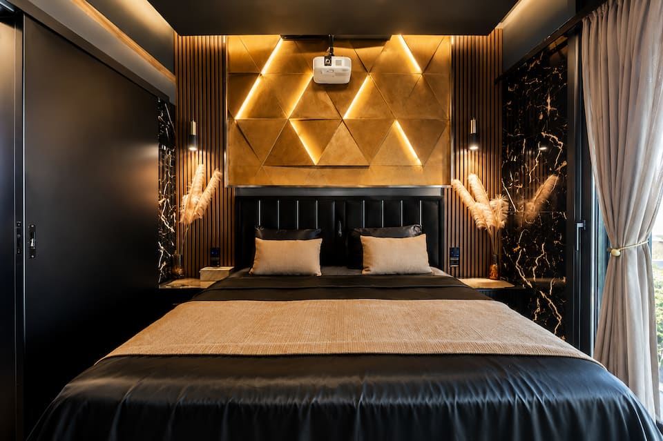 A dark, glamorous penthouse for two in Athens, Athens, Attica, Greece, photo 8 of 10
