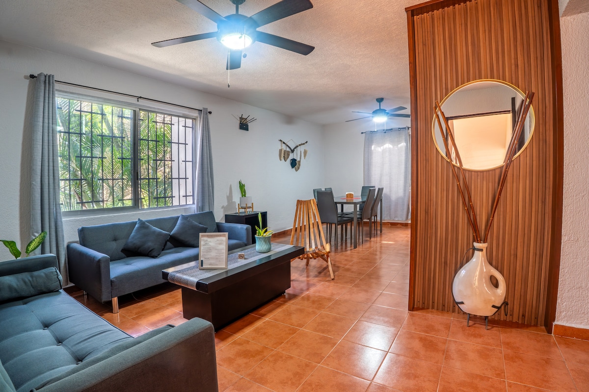 Airbnb con mejor rendimiento: Peach35 Downtown apartment, 7 minutes from the beach en Supermanzana 2 A