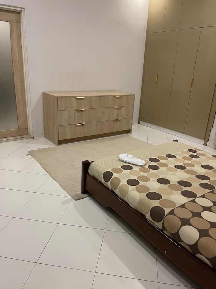 საძინებელი 2