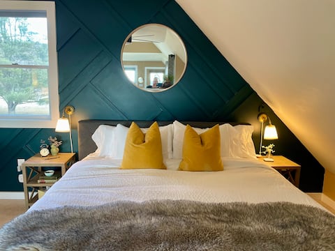 Welcoming Retreat Near Middlebury & Lake Dunmore