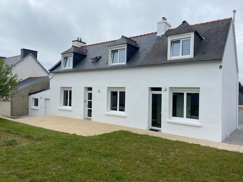 Cozy beachfront house, ideal for families