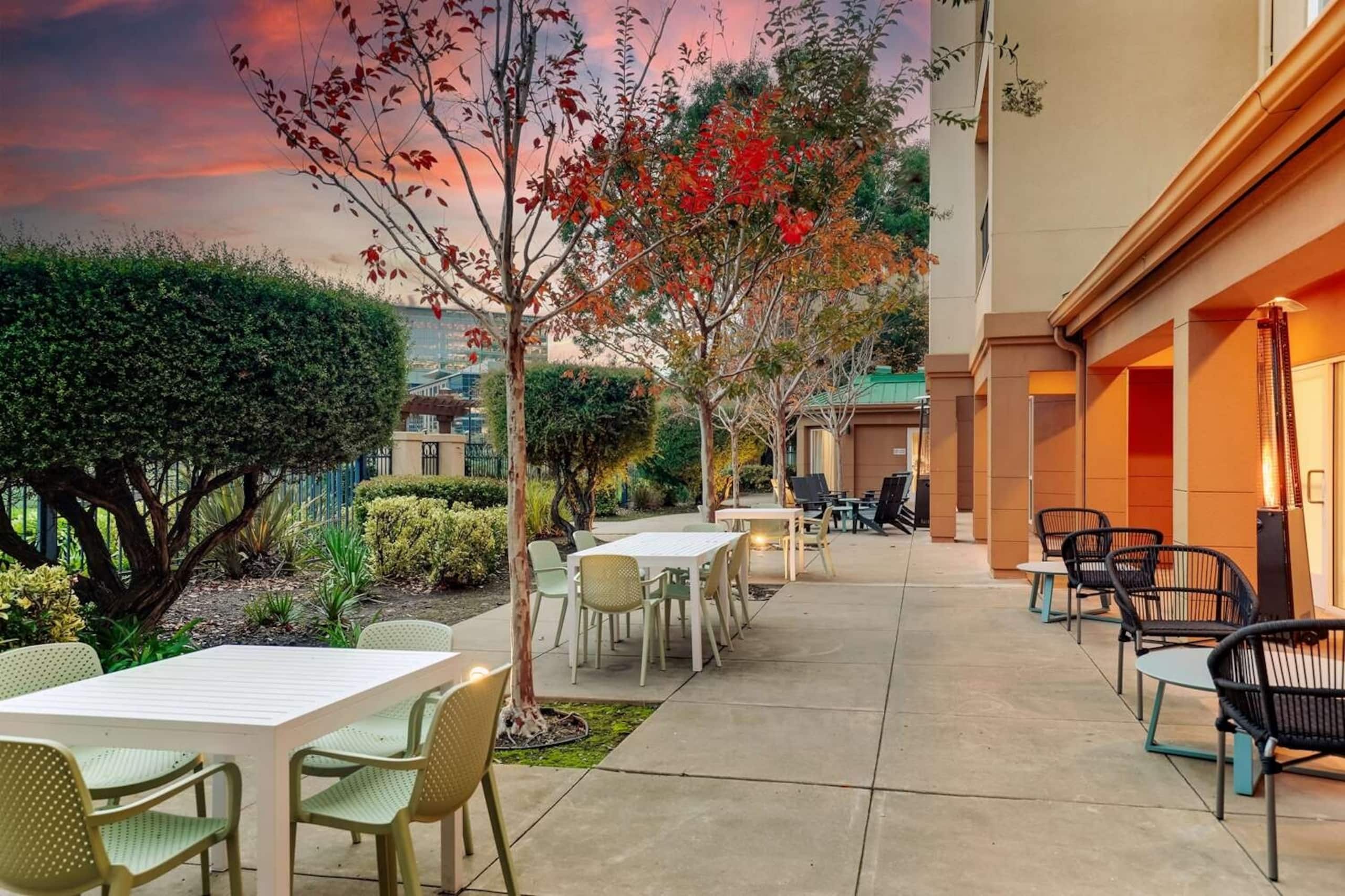 Hotel in South San Francisco · ★4.54 · 2 bedrooms · 2 private baths - Image 5