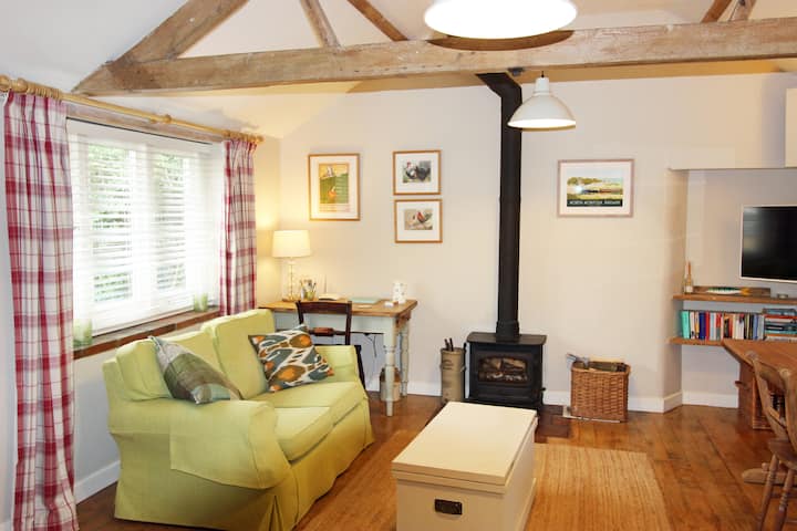 Daubeney Cottage In Sharrington, Perfect For Two - Salthouse