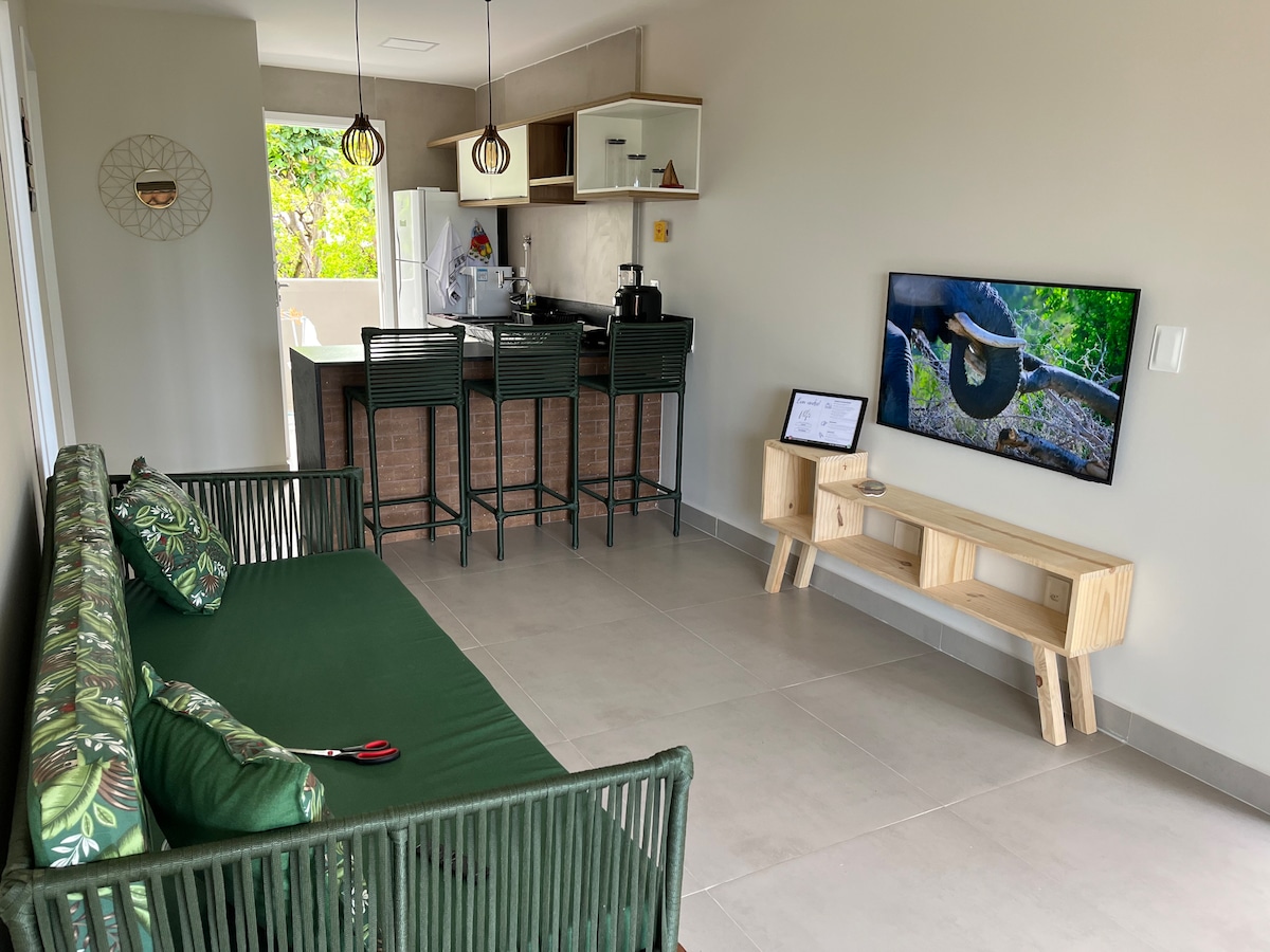 Airbnb em destaque: Apartment with two suites, kitchen and living room em Natal