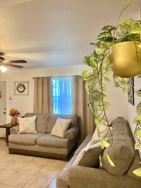 2 bedroom apartment, 2 bathrooms.