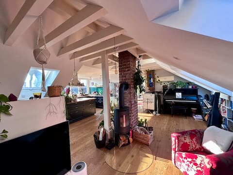 Top Airbnb: Loft penthouse in Cologne's hip Belgian Quarter in Neustadt/Nord