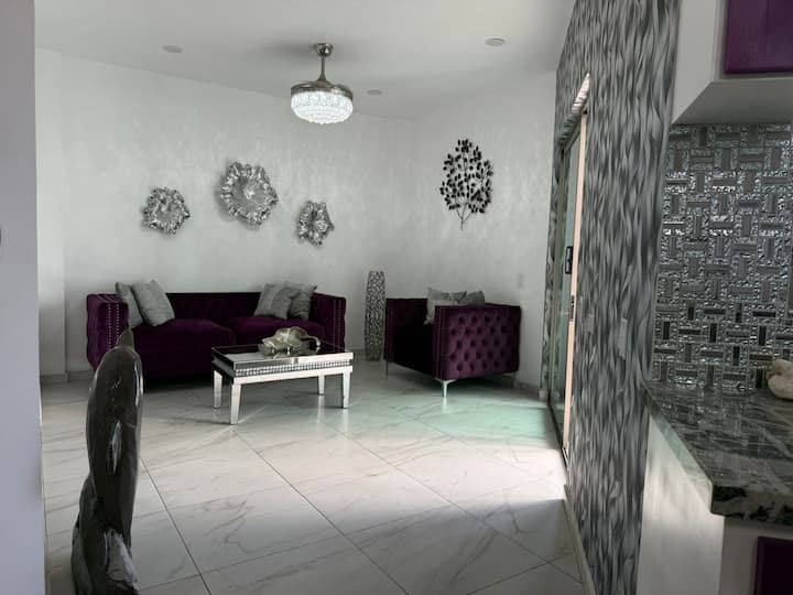 Casa 3 Pisos + Rooftop + Malecón 1 Min Zona Playa - La Paz