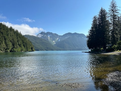 Apartment on the Eyak Lake