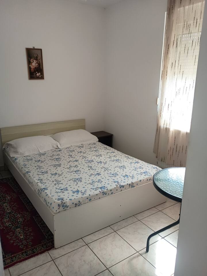 Спалня 3