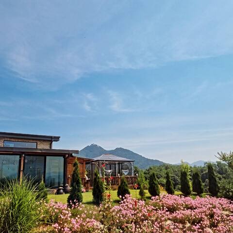 # Private house # Barbecue area # Free electric vehicle charging # Swimming pool (summer) # Indoor f