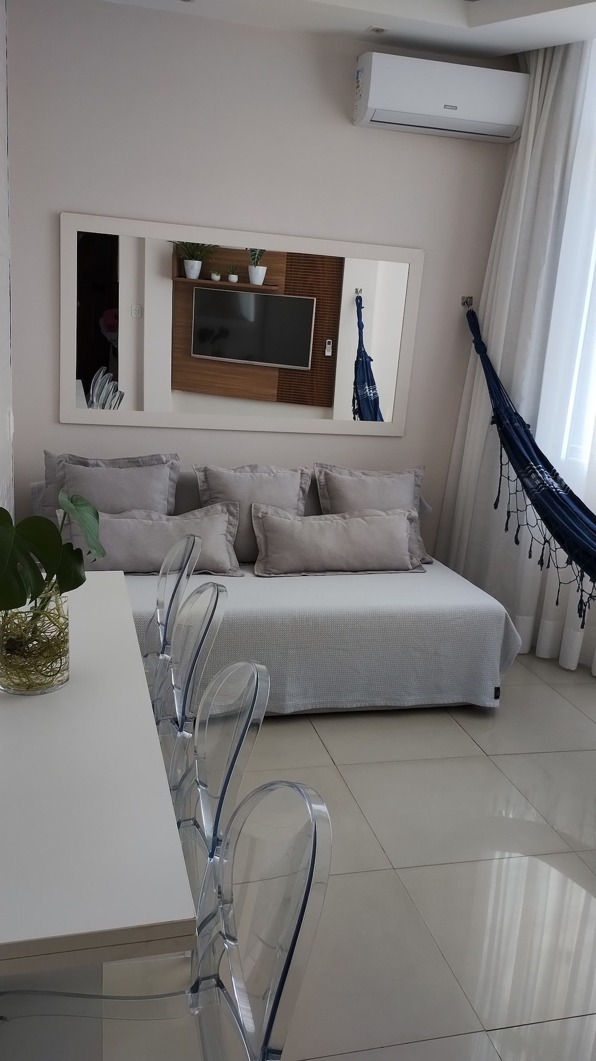 Top Airbnb: Cozy Space with a View of Christ the Redeemer in Praça Da Bandeira