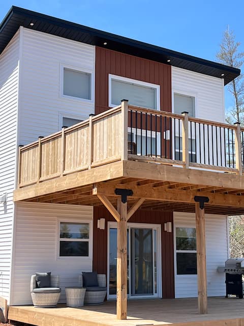 Isle Be Back
(peaceful bay view retreat)