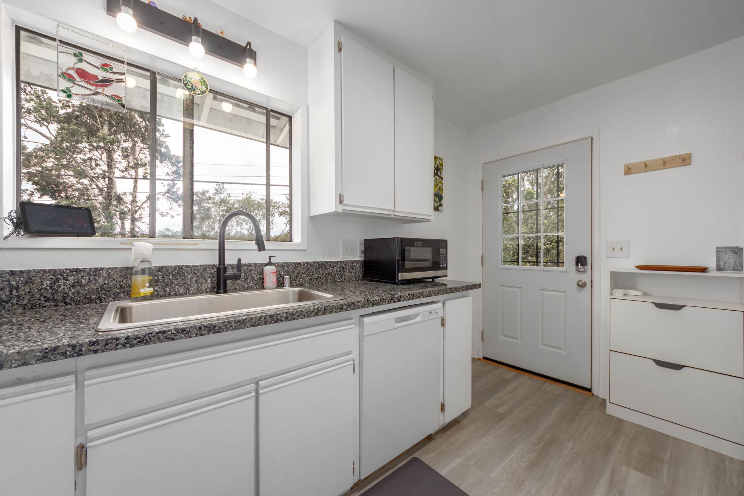Home in Volcano · ★4.7 · 2 bedrooms · 3 beds · 1 private bath - Image 8