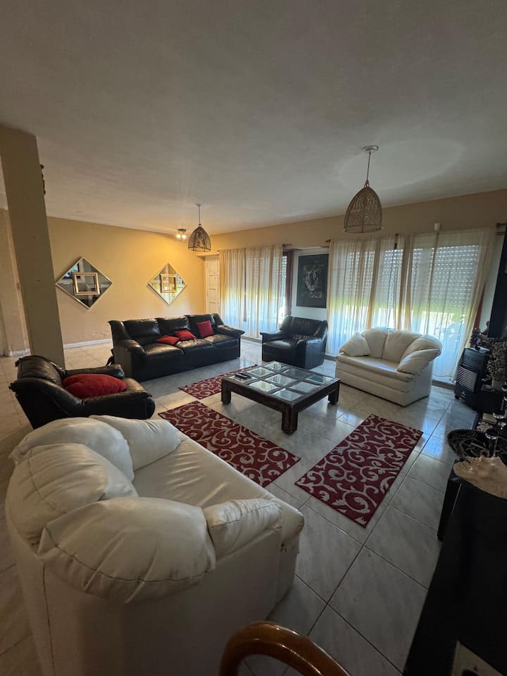 Beach House: Up To 12 Guest, Near To The Beach - Mar del Plata