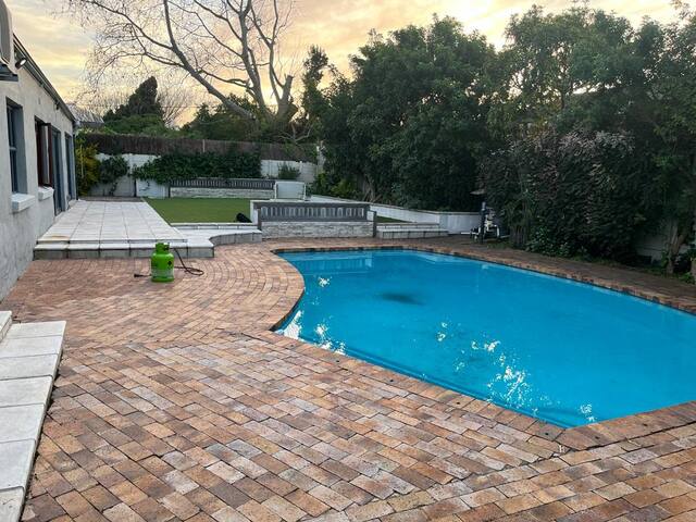 Charming home, The Vines in Constantia gallery image 5