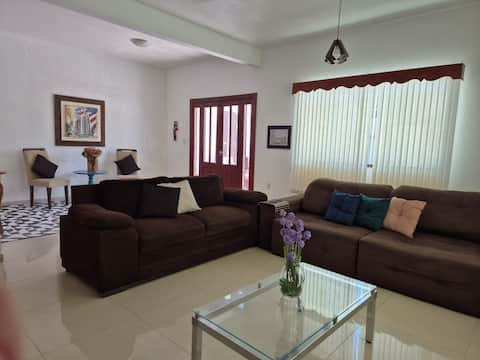 Imóvel de sucesso: Family home pool and air in all rooms em São Pedro Da Aldeia