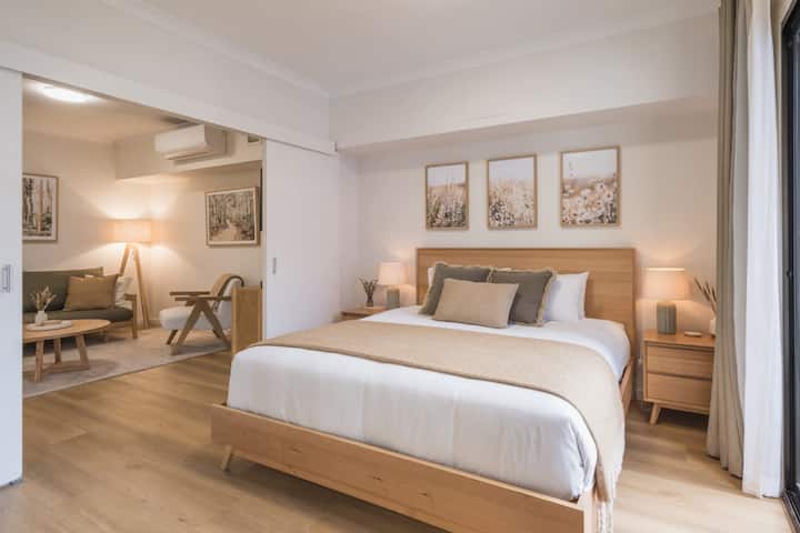 The Northbridge Oasis | Boutique City Retreat - Perth