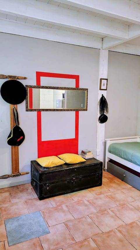 Top performing Airbnb: My House Your House E, Central and Pet friendly in Lago Puelo