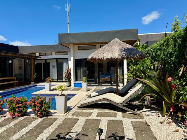 Tropical Oasis in the heart of Tamarindo