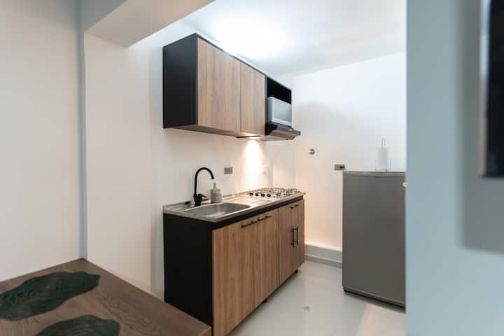 Apto Cómodo En Laureles + Terraza + Ubicación Top - Medellín, Colombia