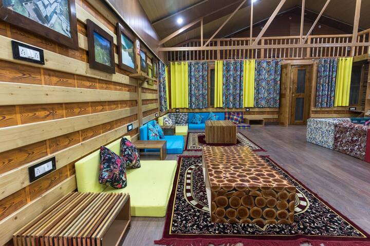 Boutique 4 Bedroom Tree House In Tiger Falls - Chakrata