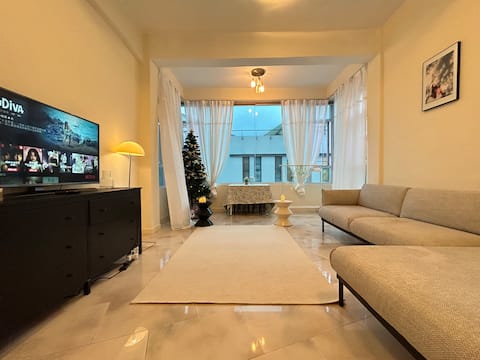 Mong Kok Luxury 880ft 3 Bedroom 2 Bathroom 8ppl 8ppl Air Fresh Vermilion with Quiet