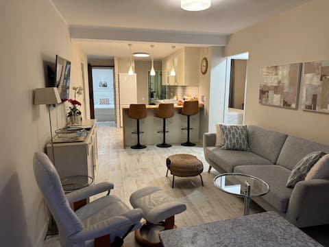 Successful Airbnb property: The Colonial Forum Sunny Central 3BR with a LIFT in Tarragona