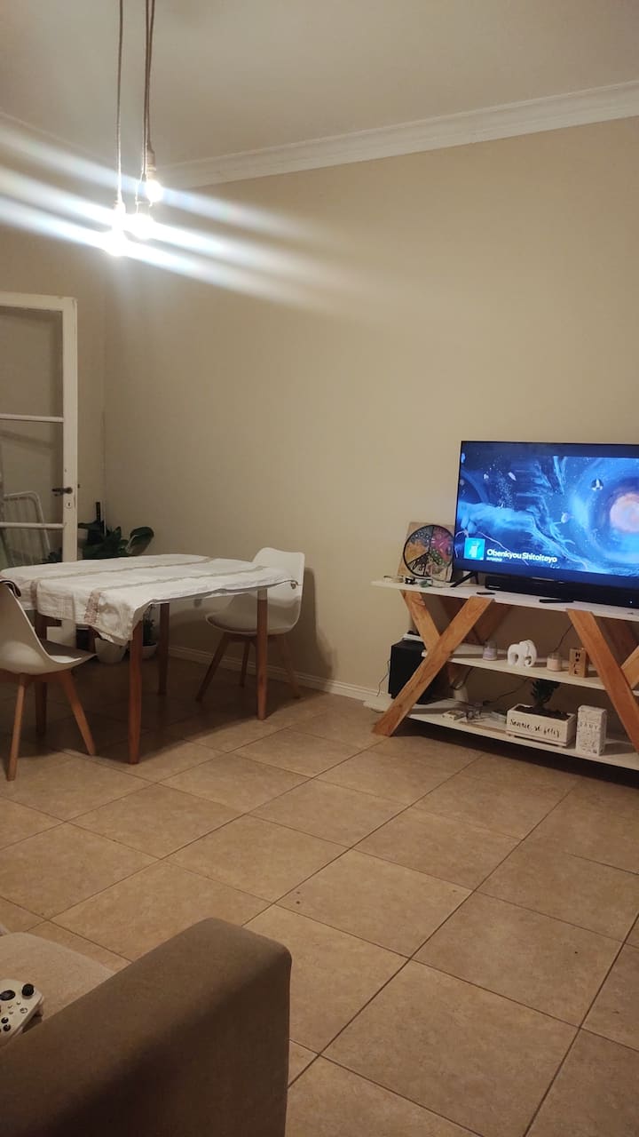 Apartamento de 1 quarto com jardim em Flores