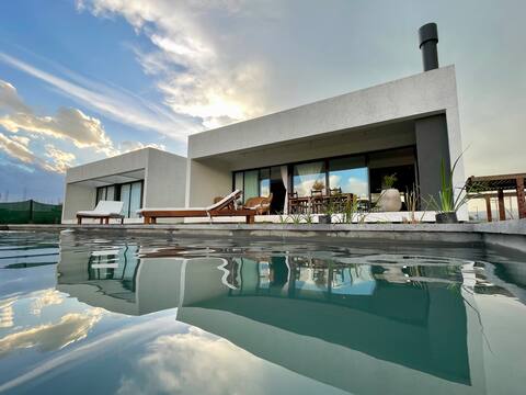Rest with a lake view in a house with a soul