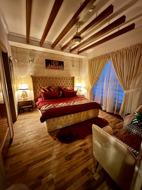 Château d’Sarcelle | The Royal Escape