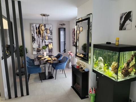 Modern new apartment + parking, Geneva