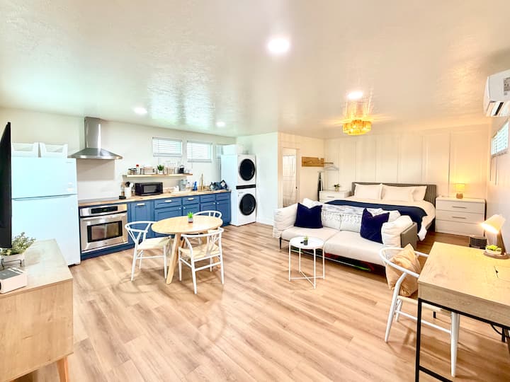 Waco-woodway Modern Guesthouse - Waco, TX