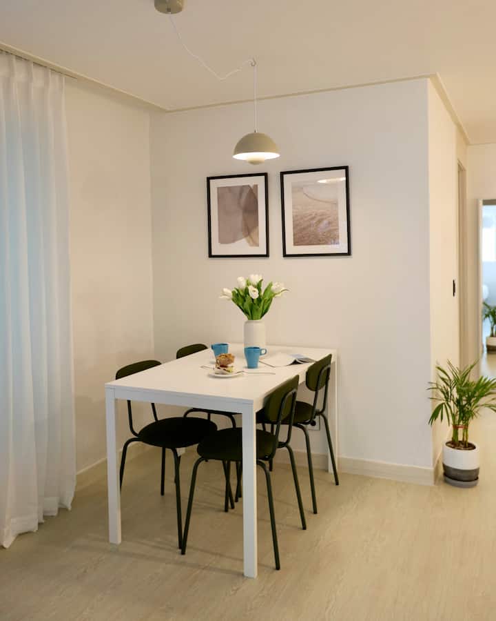 10 Min Walk To Hongdae｜3br, 4beds｜clean&cozy - Seúl