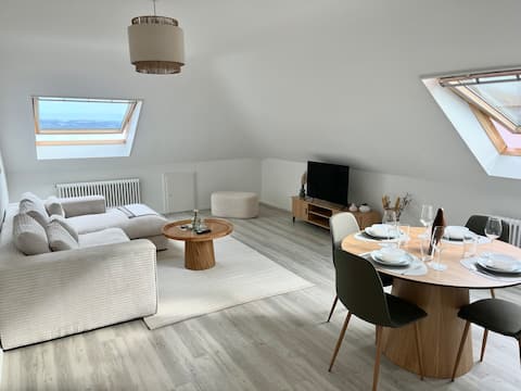 OMG Apartment with Magnfique Lake View