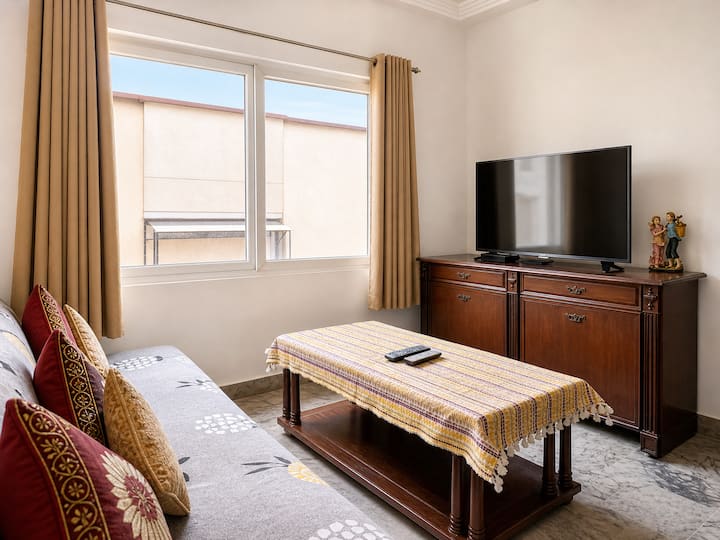Rooftop-1bhk For Families Only @Himayathnagar - 하이데라바드