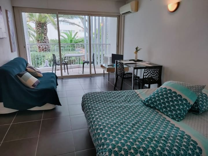Studio 50 Mètres De Mer, Piscine, Vue Sur Palmier - Boulouris-sur-Mer