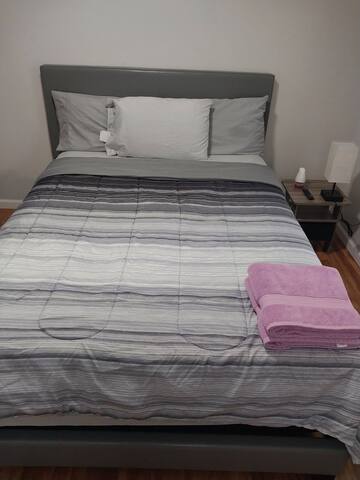 4-Room 3-Bath Home Near EWR/NYC gallery image 4