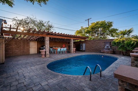 Pool, Gameroom, Minigolf, near White Sands & AFB