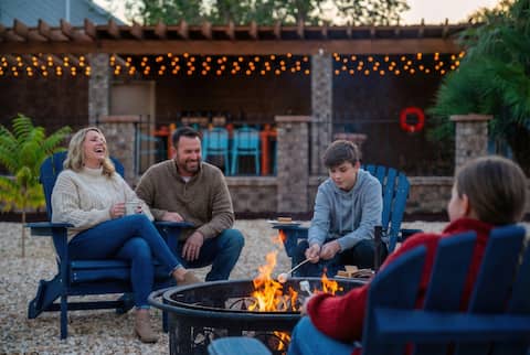 Pool, Gameroom, Minigolf, 16mi to White Sands/AFB