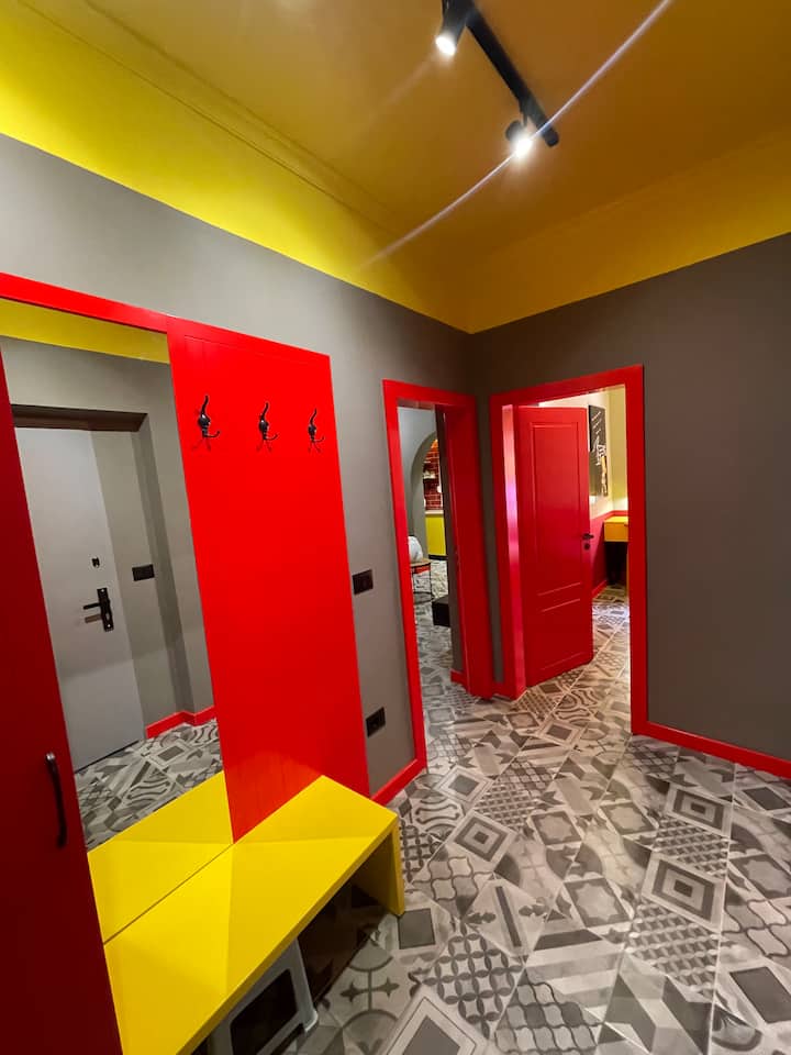 Emoji Apartment - Tirana