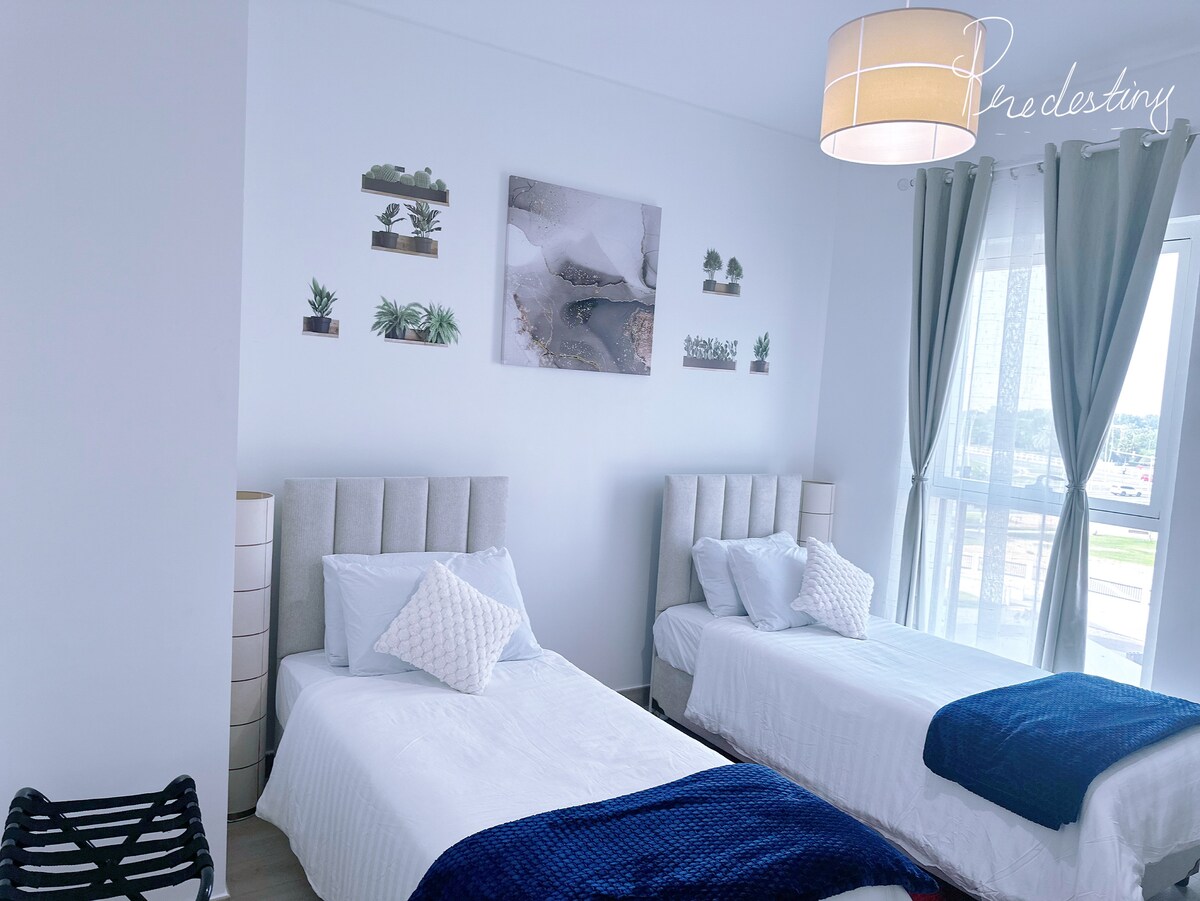 Vitanda viwili vinaweza kuunganishwa ili kuunda kitanda kikubwa unapoomba