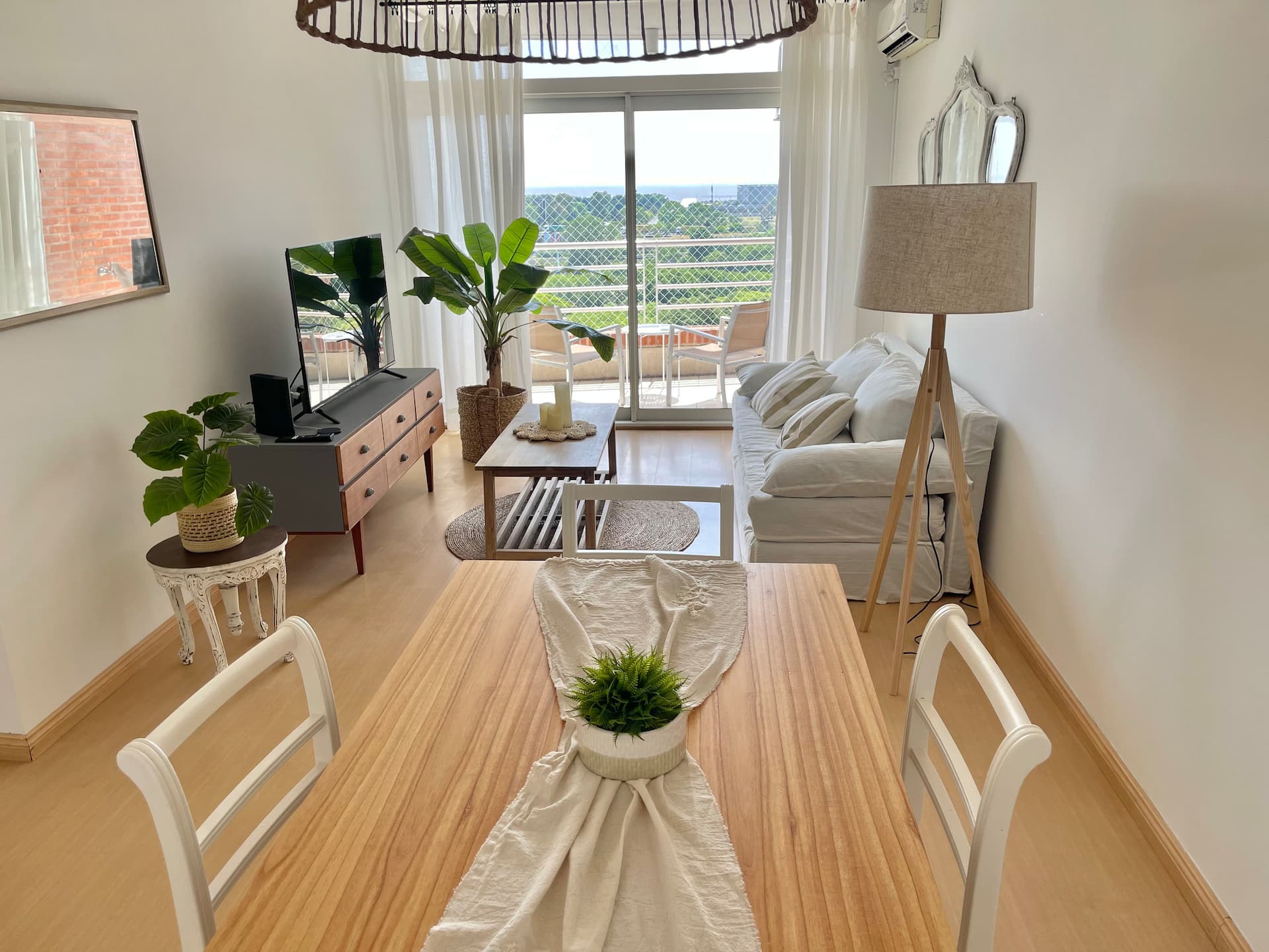 Apartment with river views in Núñez
