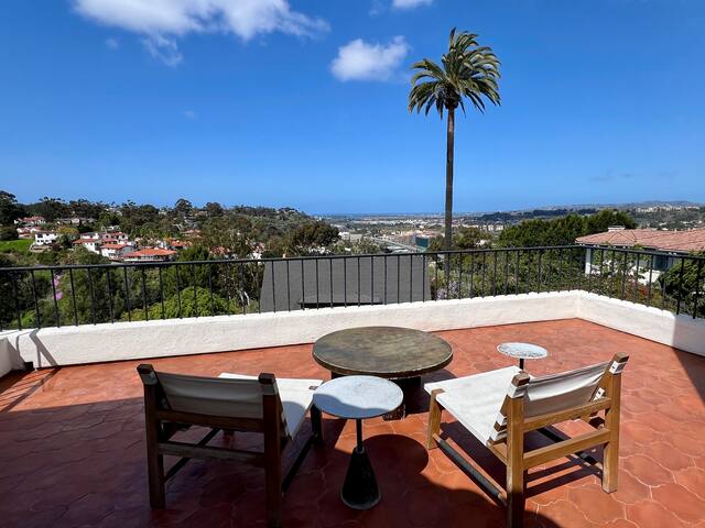 Luxe Spanish Revival – Stellar Bay View gallery image 5