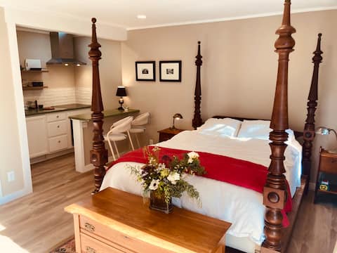 Top performing Airbnb: The Roost - Garden Studio in Healdsburg