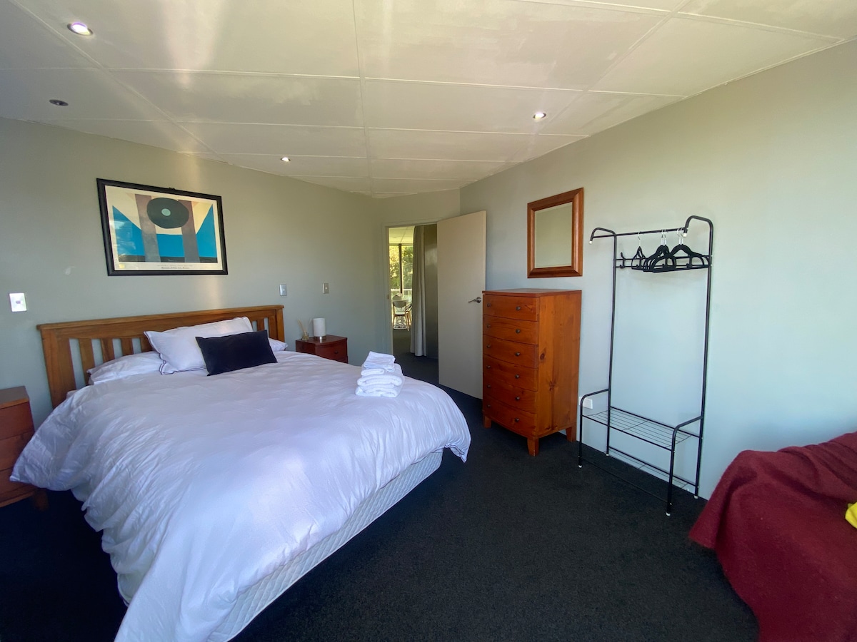 חדר שינה מחדר הזזה